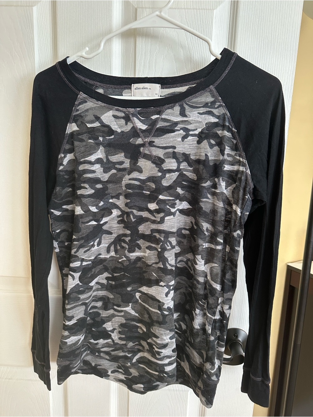 Allen Allen Black and Gray Camo Raglan Long Sleeve Tee